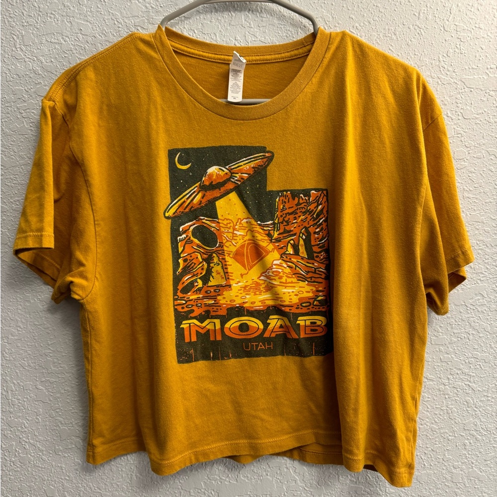 Moab Utah Crop Tee